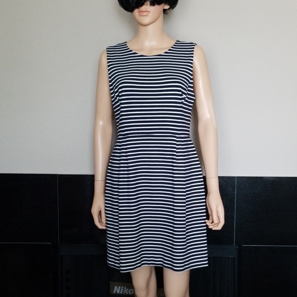 Black and white dress